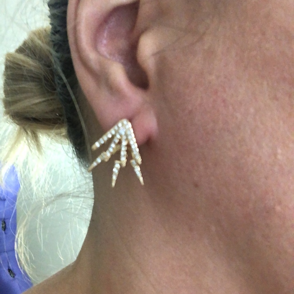 NWT gold sparkle earrings - Picture 3 of 3